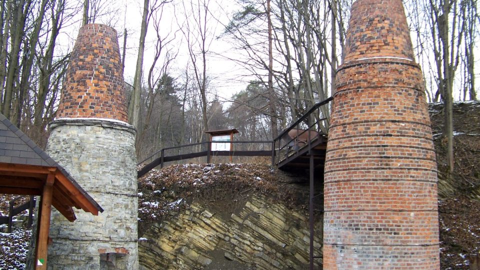 Historické pece jsou jednou ze zastávek na naučné stezce Vendryní