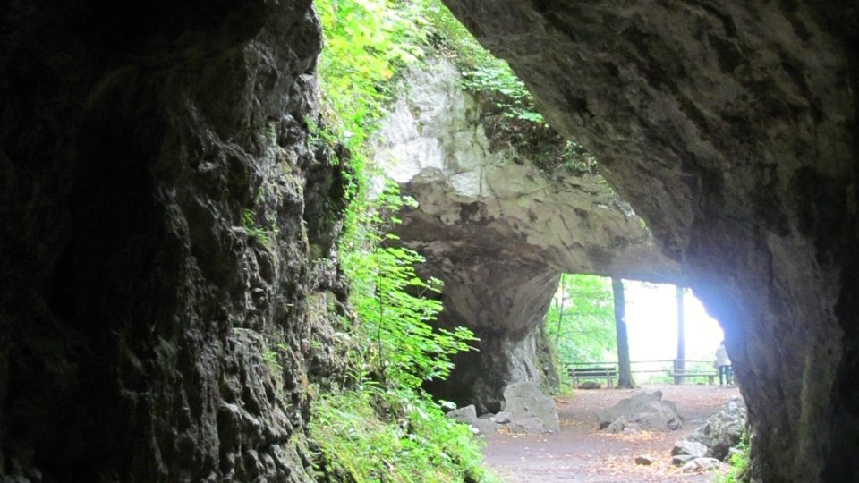 Uvnitř Krápníkové jeskyně