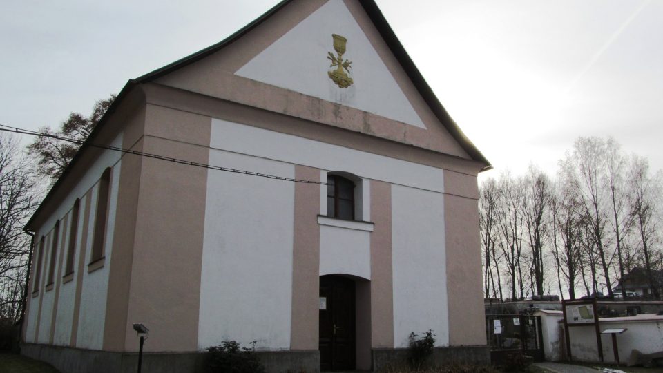 Evangelický kostel v Borové vypadá jako stodola, tak se jedině mohli stavět první kostely po Tolerančním patentu