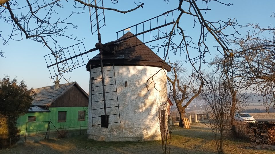 Stavba mlýna začala roku 1858. Jde o mlýn holandského typu