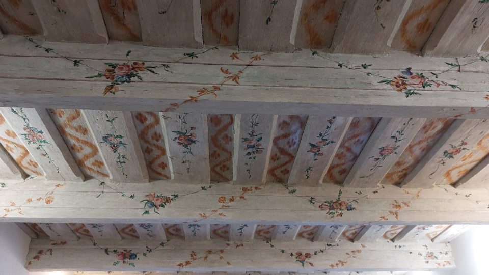 Klasicistní výzdoba stropu