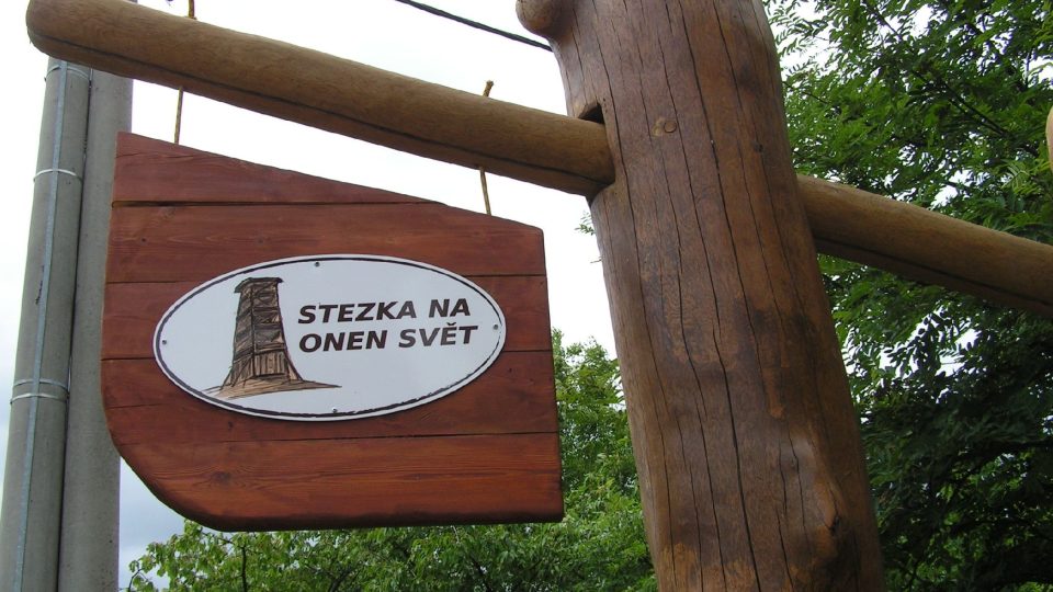 Logo stezky Onen svět