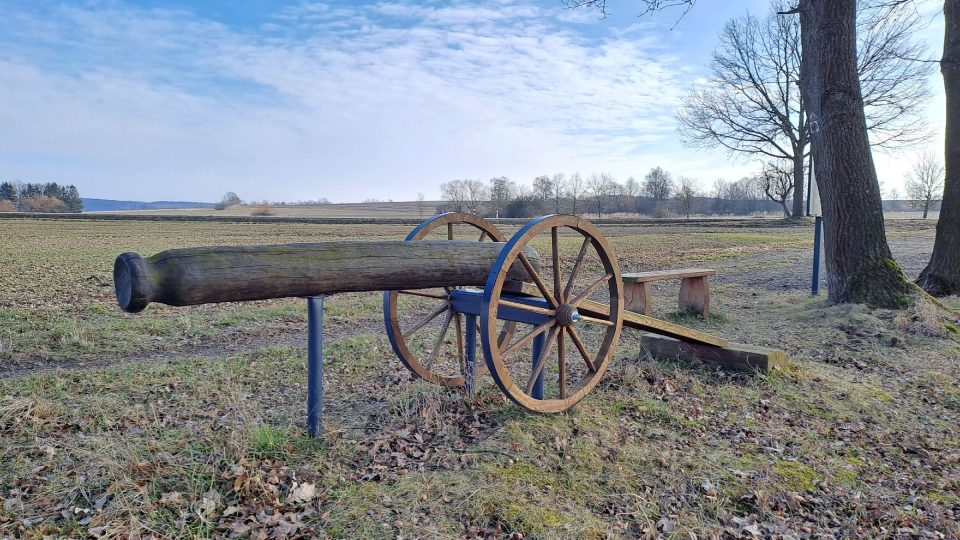 Čtyřicetihektarové cvičiště bylo založeno v rámci reorganizace rakouského dělostřelectva v roce 1709 a fungovalo až do roku 1778