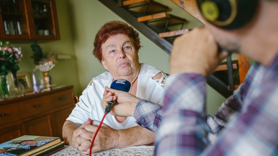 Dana Bělohlávková při vzpomínce, kdy se bála o Vladímira | foto: Jana Volková Dana Bělohlávková při vzpomínce, kdy se bála o Vladímira