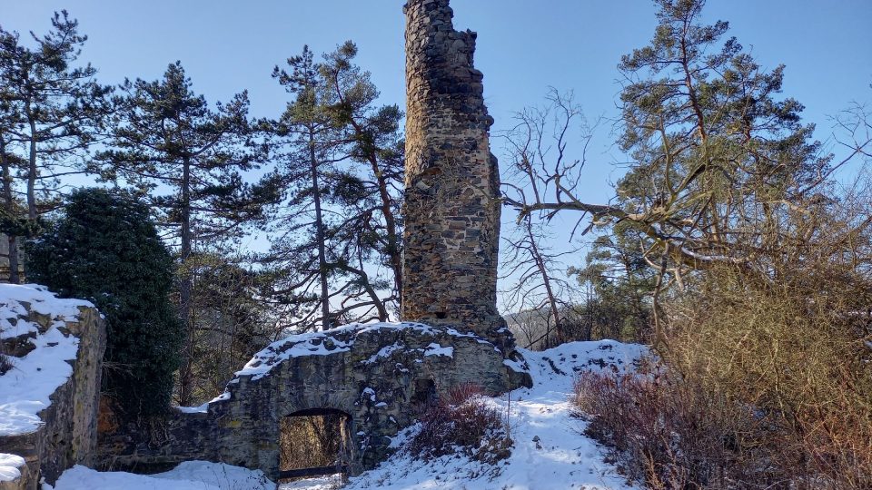 Kulisy zříceniny vypadají jako z pohádky