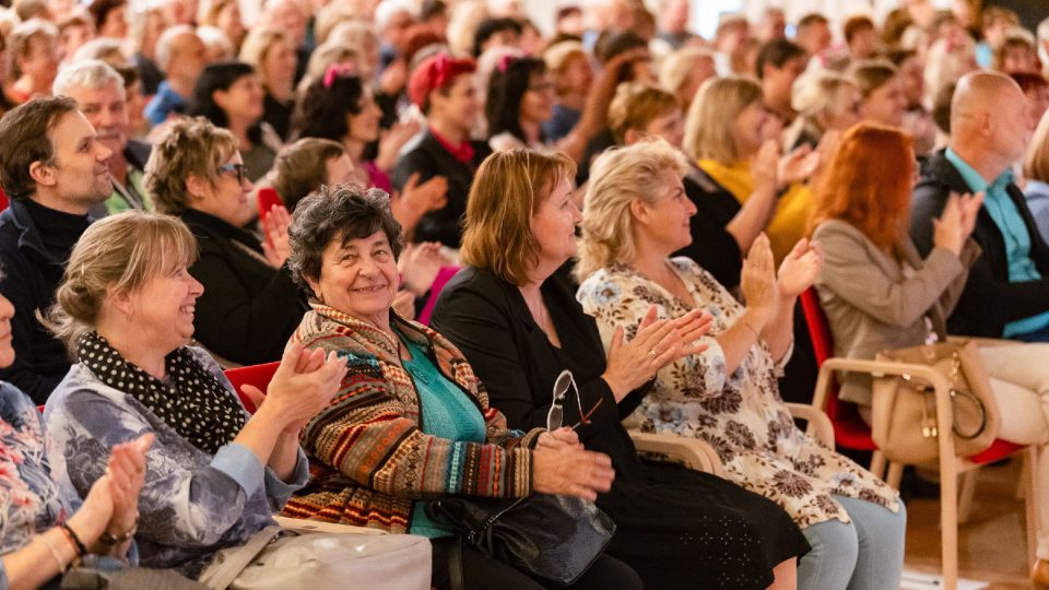 Diváci se bavili | foto: Jiří Šeda Diváci se bavili