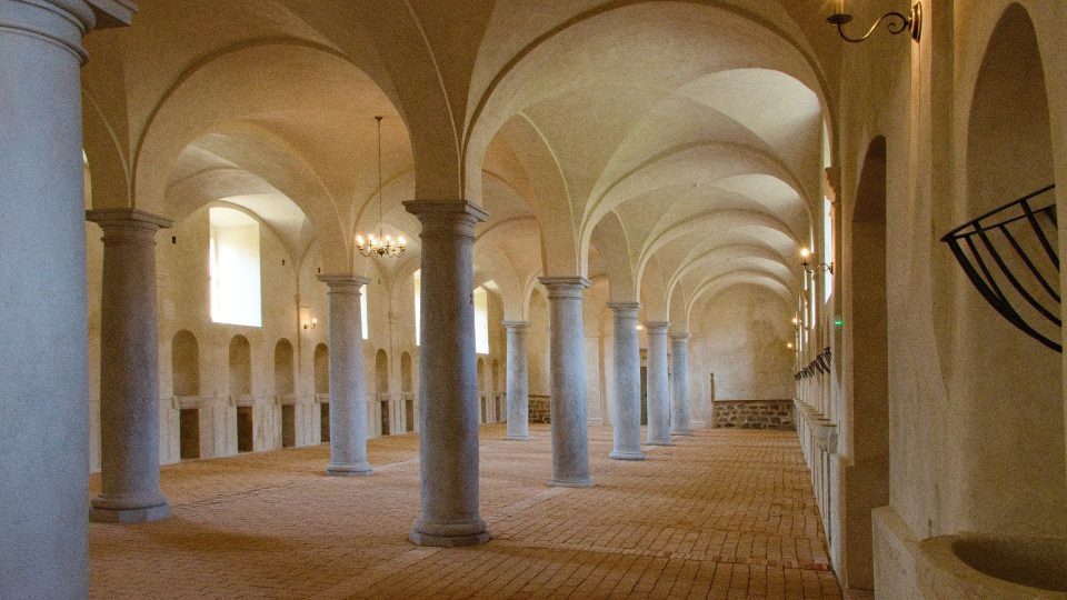 V největší barokní konírně bývalo ustájeno na šedesát koní