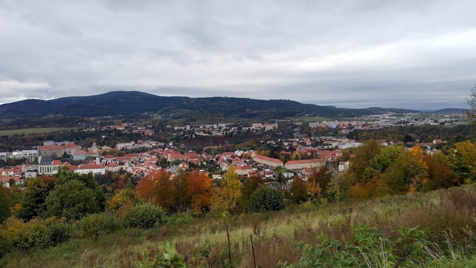 Výhled na Český Krumlov a Kleť