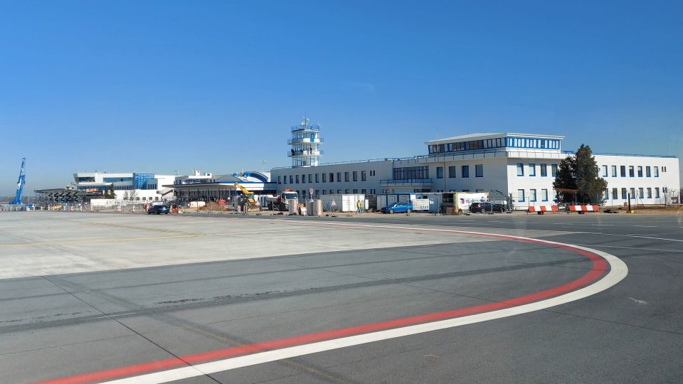 Staré letiště a věž