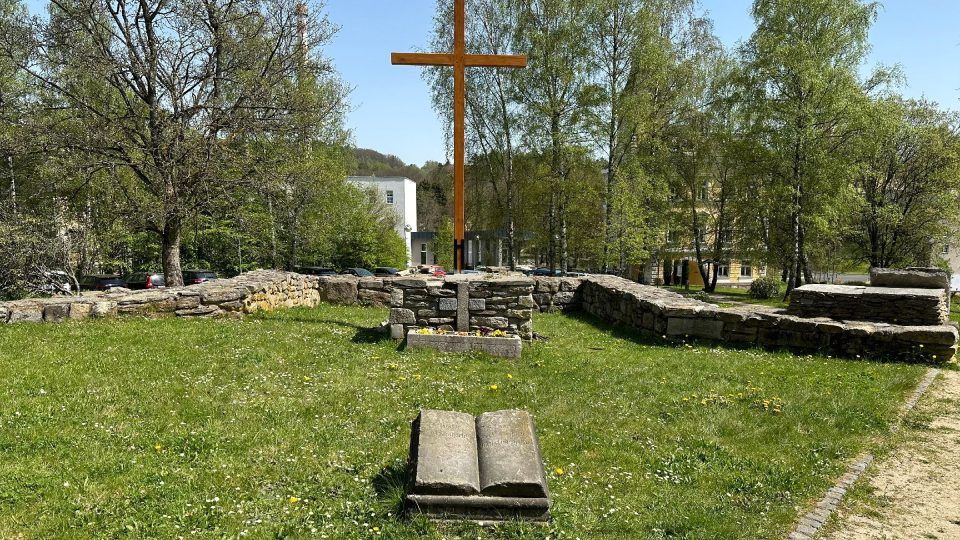 Památník evangelického kostela sv. Trojice