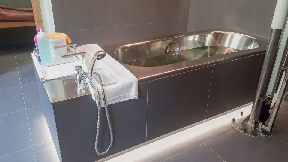 Léčebné uhličité koupele si vychutnáte v naprostém soukromí s luxusních vanách