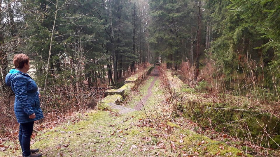 Pohled shora na akvadukt Dolní Chřibská