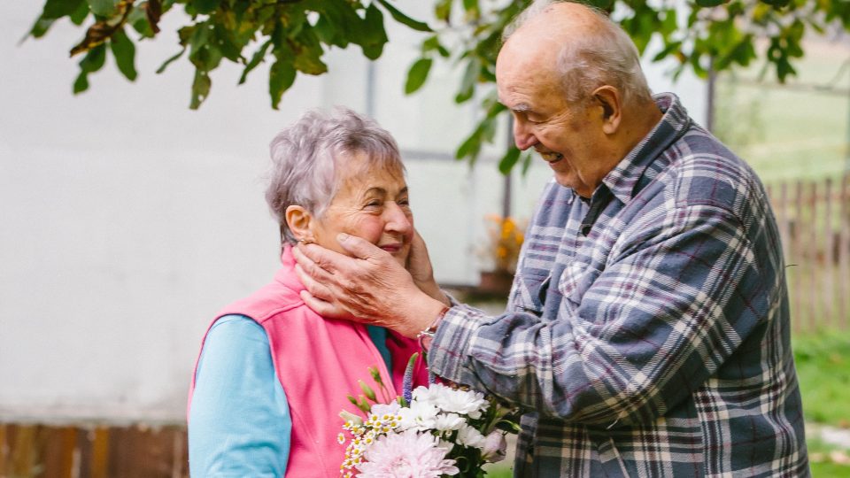 Manželé Stehlíkovi doteky nešetří