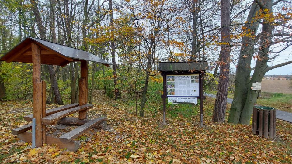 Zastavení u Paletínské kaple na okruhu Přírodou se čtrnácti svatými pomocníky