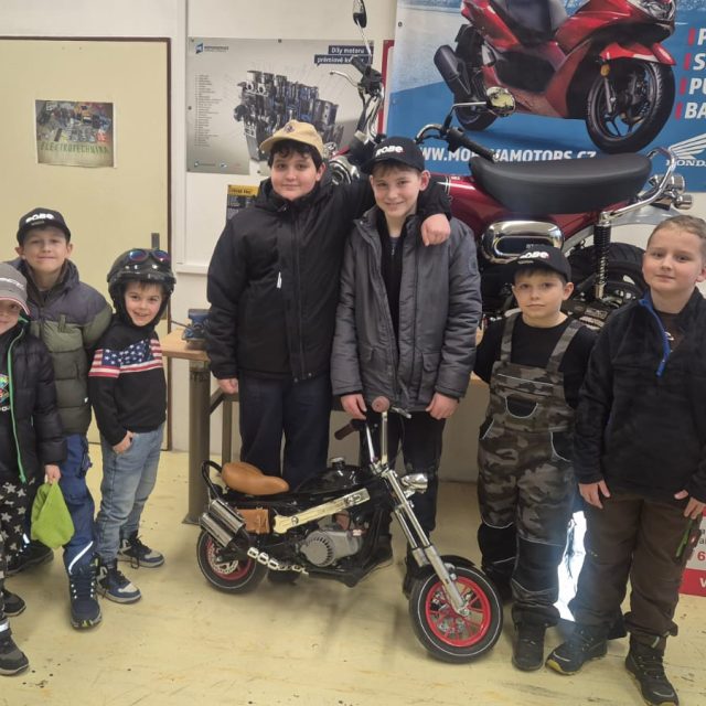 Mini-chopper z dílny motokroužku Střediska volného času Domeček ve Valašském Meziříčí | foto: Gabriela Hykl,  Český rozhlas