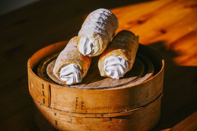 Kremrole v domácím listovém těstě od Jiřího Vančata jsou pečené s láskou. Jen to křupne